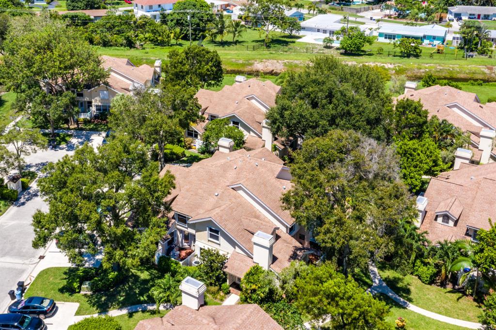 WELLESLEY AT LAKE CLARKE SHORES - Residential