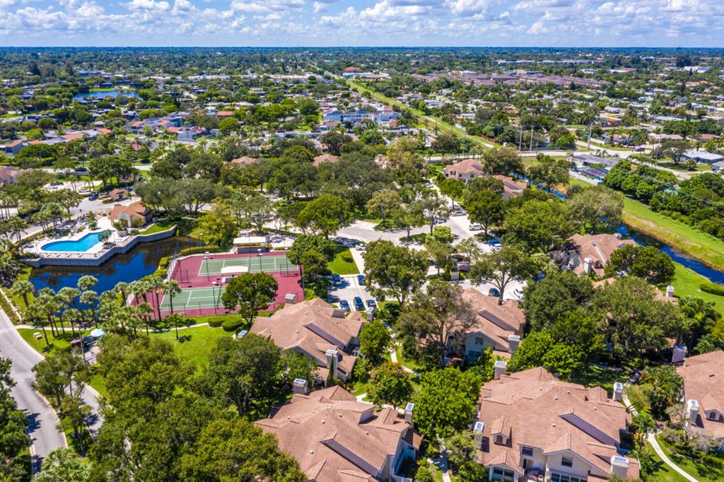 WELLESLEY AT LAKE CLARKE SHORES - Residential