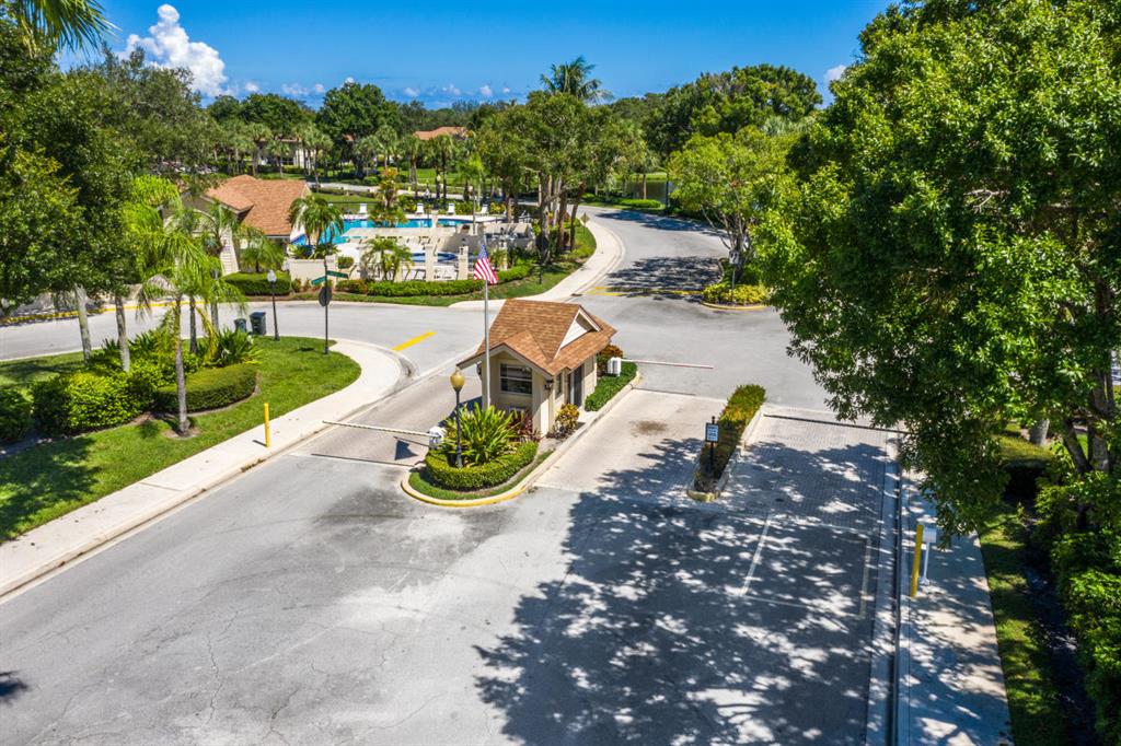 WELLESLEY AT LAKE CLARKE SHORES - Residential