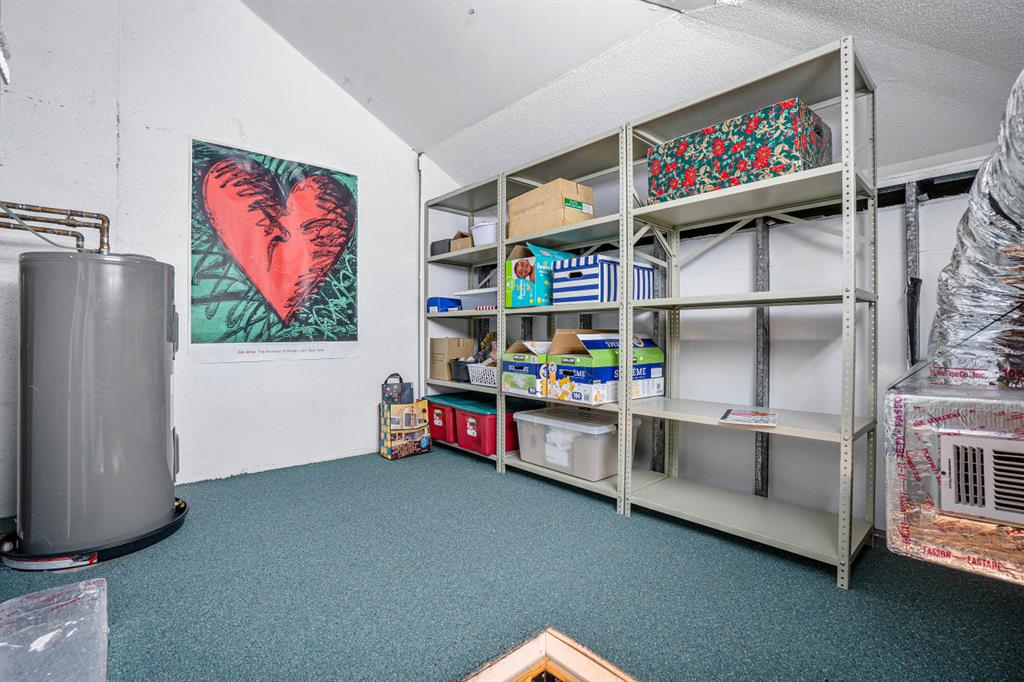 WELLESLEY AT LAKE CLARKE SHORES - Residential