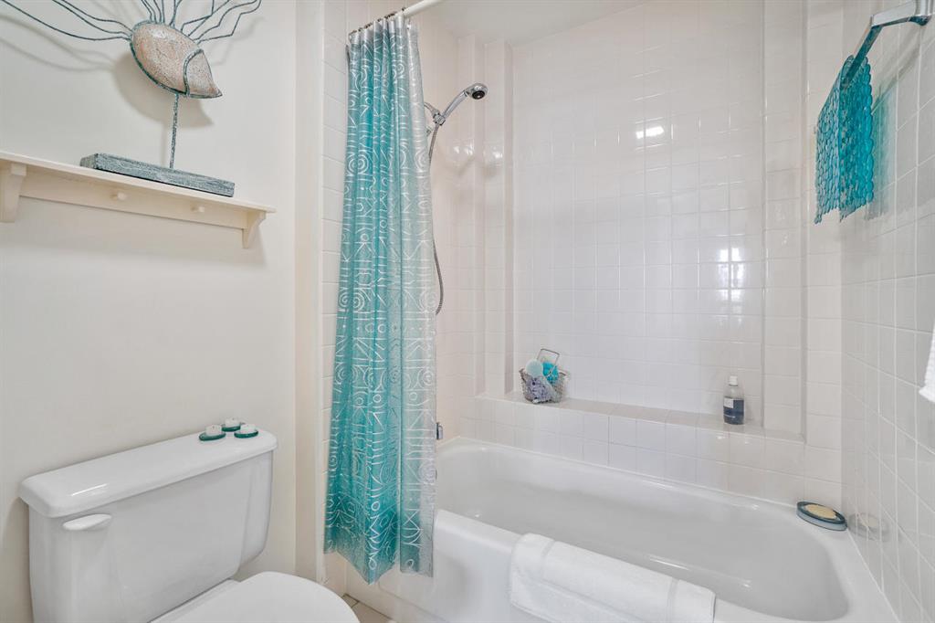 WELLESLEY AT LAKE CLARKE SHORES - Residential