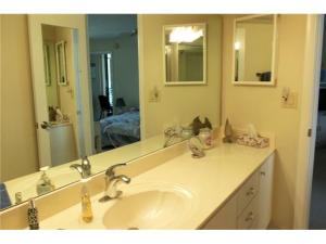 Phoenix Towers Condo 01 - Residential Lease