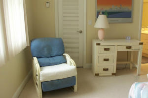 Phoenix Towers Condo 01 - Residential Lease