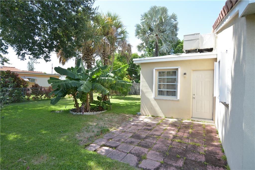 Sheridan Park 43-25 B - Residential