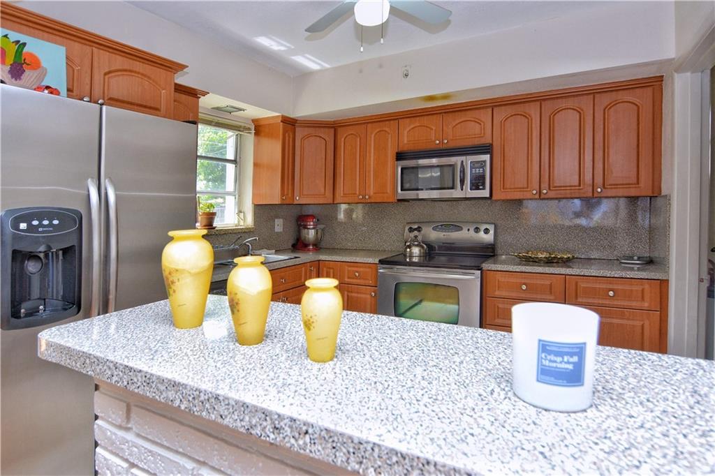 Sheridan Park 43-25 B - Residential