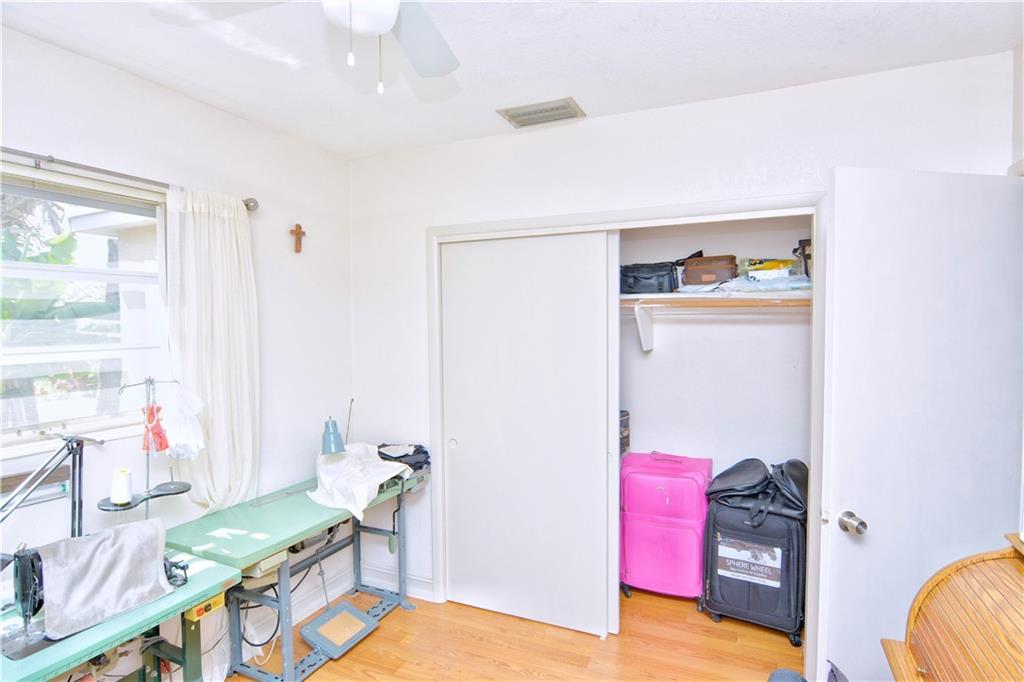 Sheridan Park 43-25 B - Residential