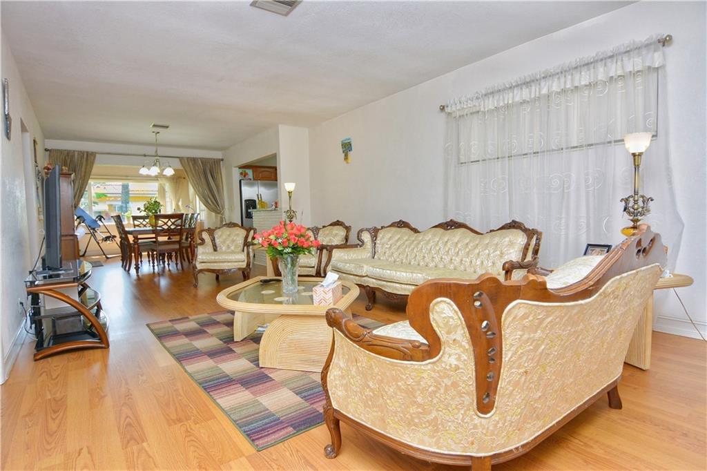 Sheridan Park 43-25 B - Residential