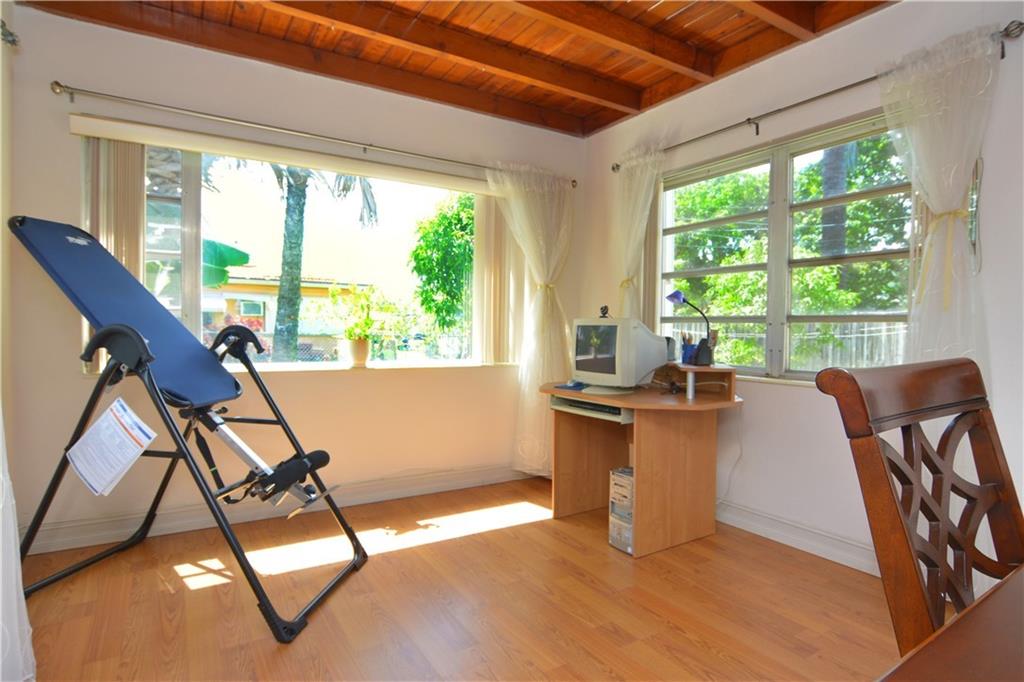 Sheridan Park 43-25 B - Residential