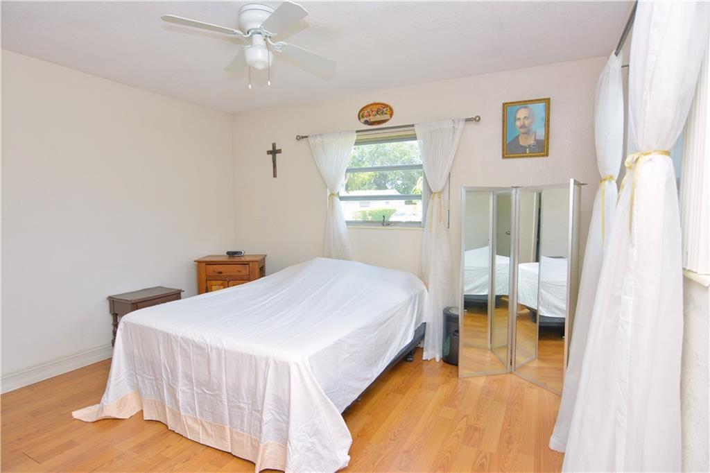 Sheridan Park 43-25 B - Residential