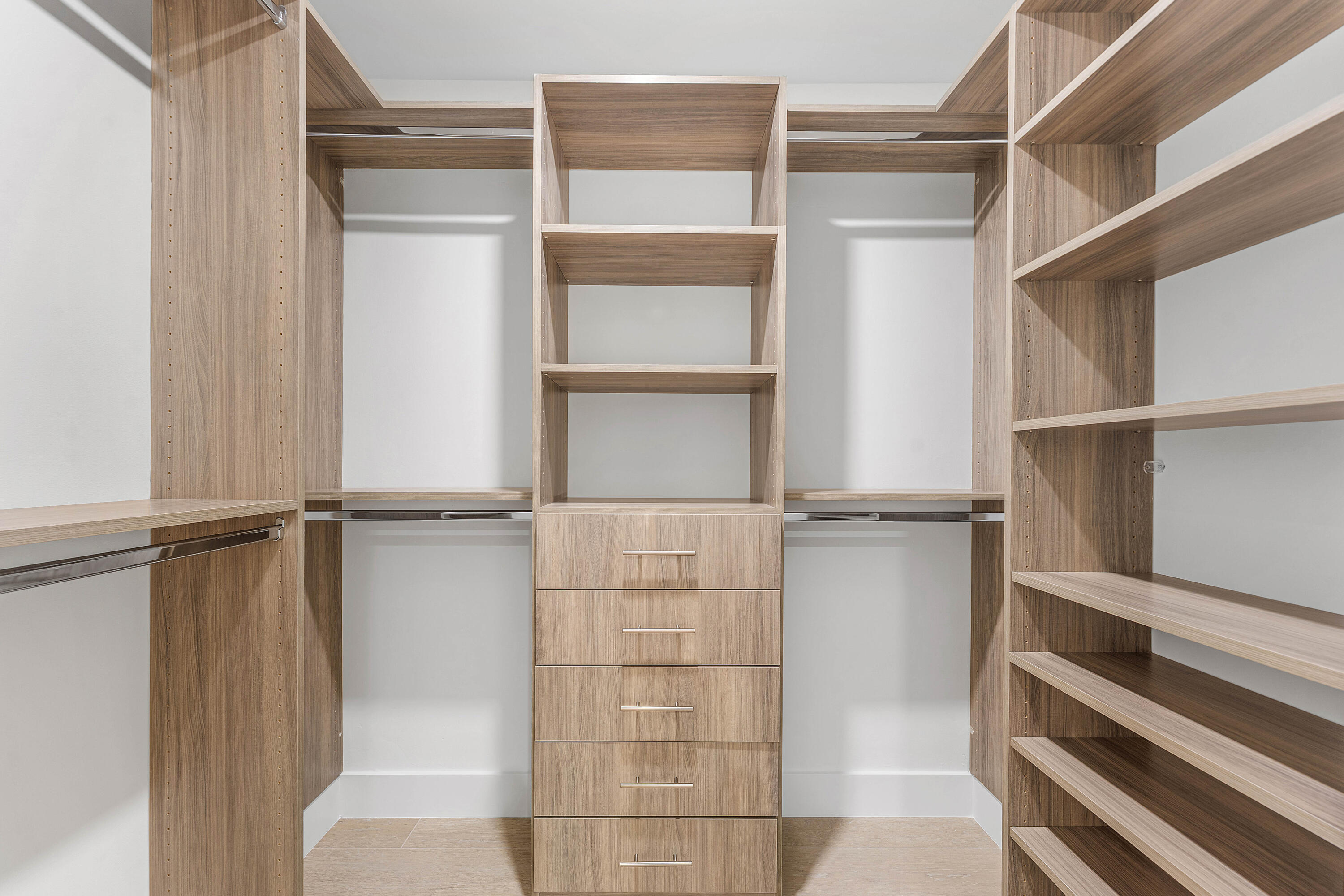 LAKEWOODE SEC I - Residential