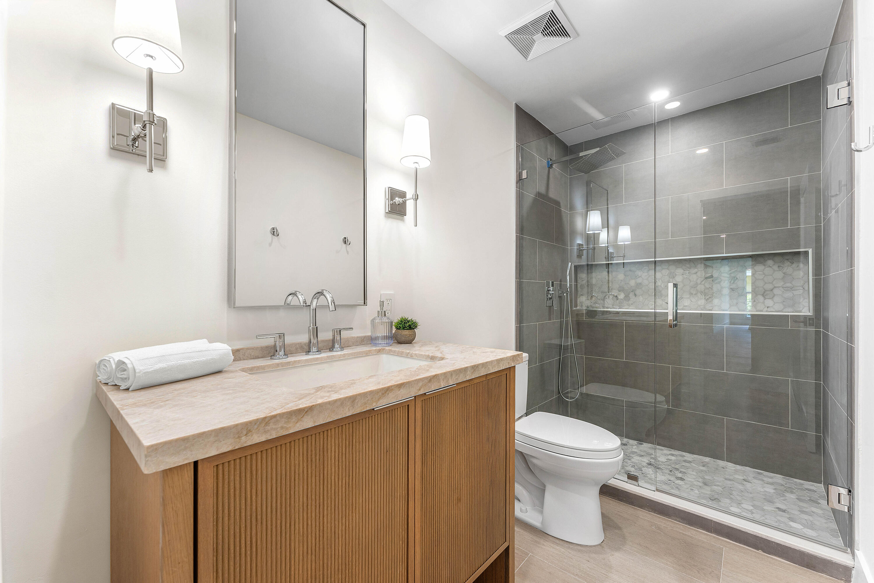 LAKEWOODE SEC I - Residential