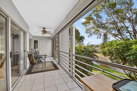Tiny photo for 3524 Via Poinciana #303, Lake Worth, FL 33467 (MLS # R11168910)