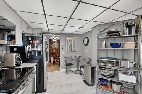 Tiny photo for 3524 Via Poinciana #303, Lake Worth, FL 33467 (MLS # R11168910)