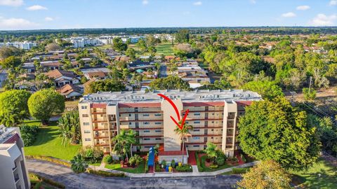 Tiny photo for 3524 Via Poinciana #303, Lake Worth, FL 33467 (MLS # R11168910)