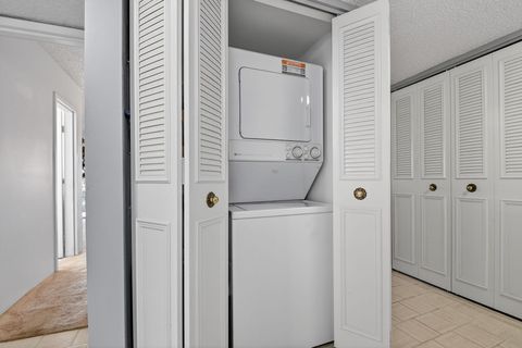 Tiny photo for 3524 Via Poinciana #303, Lake Worth, FL 33467 (MLS # R11168910)