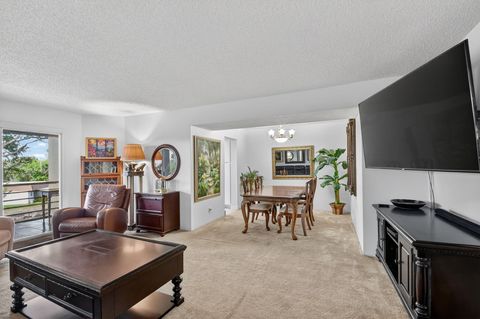 Tiny photo for 3524 Via Poinciana #303, Lake Worth, FL 33467 (MLS # R11168910)