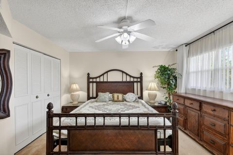 Tiny photo for 3524 Via Poinciana #303, Lake Worth, FL 33467 (MLS # R11168910)