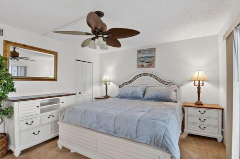 Tiny photo for 3524 Via Poinciana #303, Lake Worth, FL 33467 (MLS # R11168910)