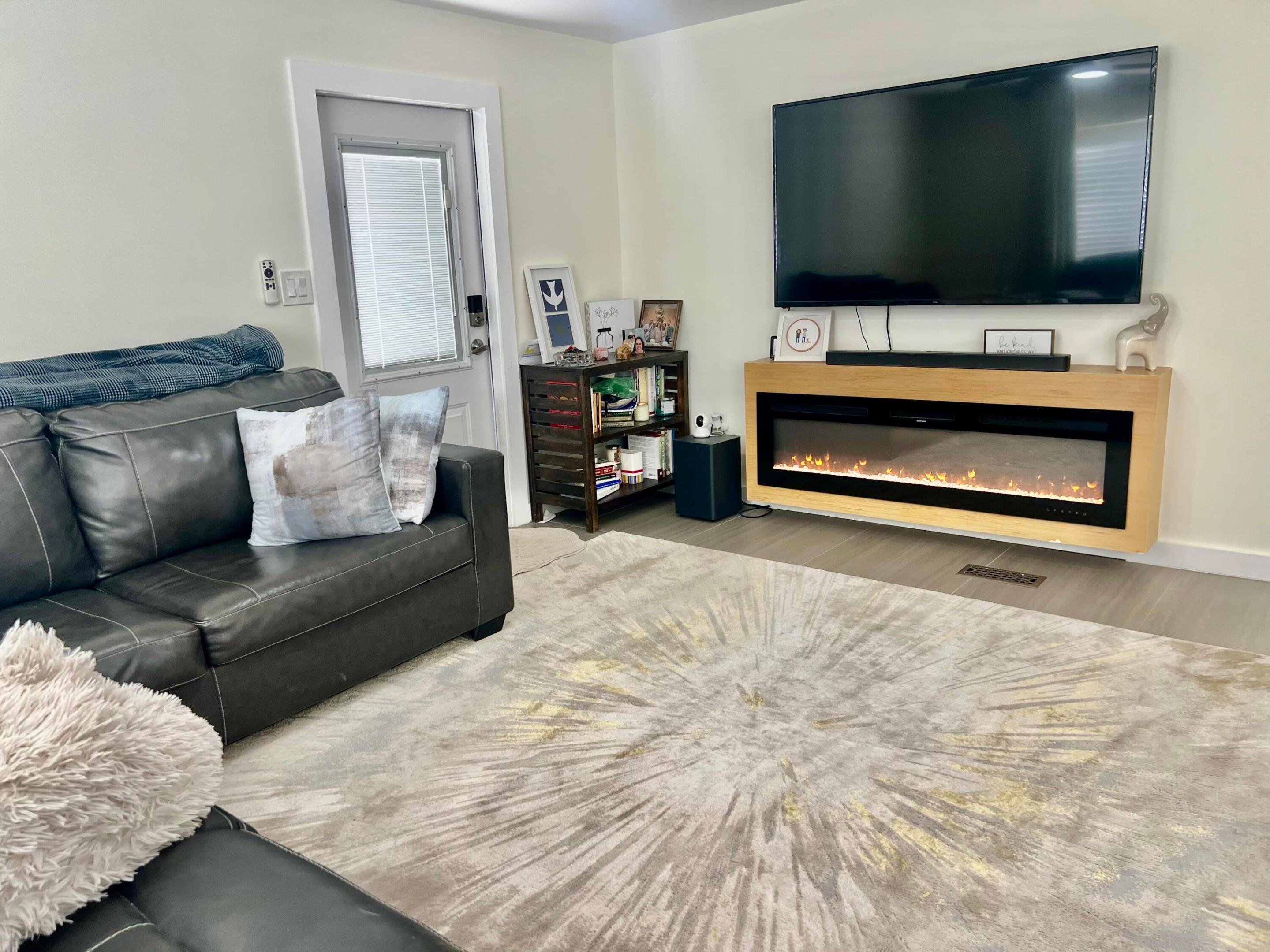 TALLOWWOOD ISLE - Residential