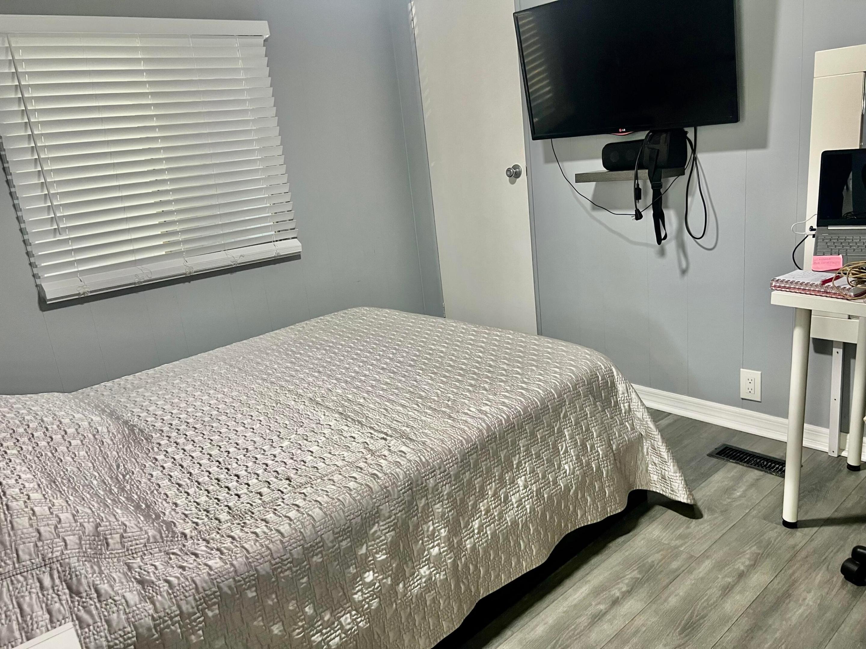 TALLOWWOOD ISLE - Residential