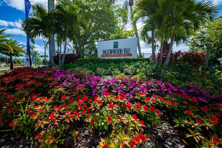 TALLOWWOOD ISLE - Residential