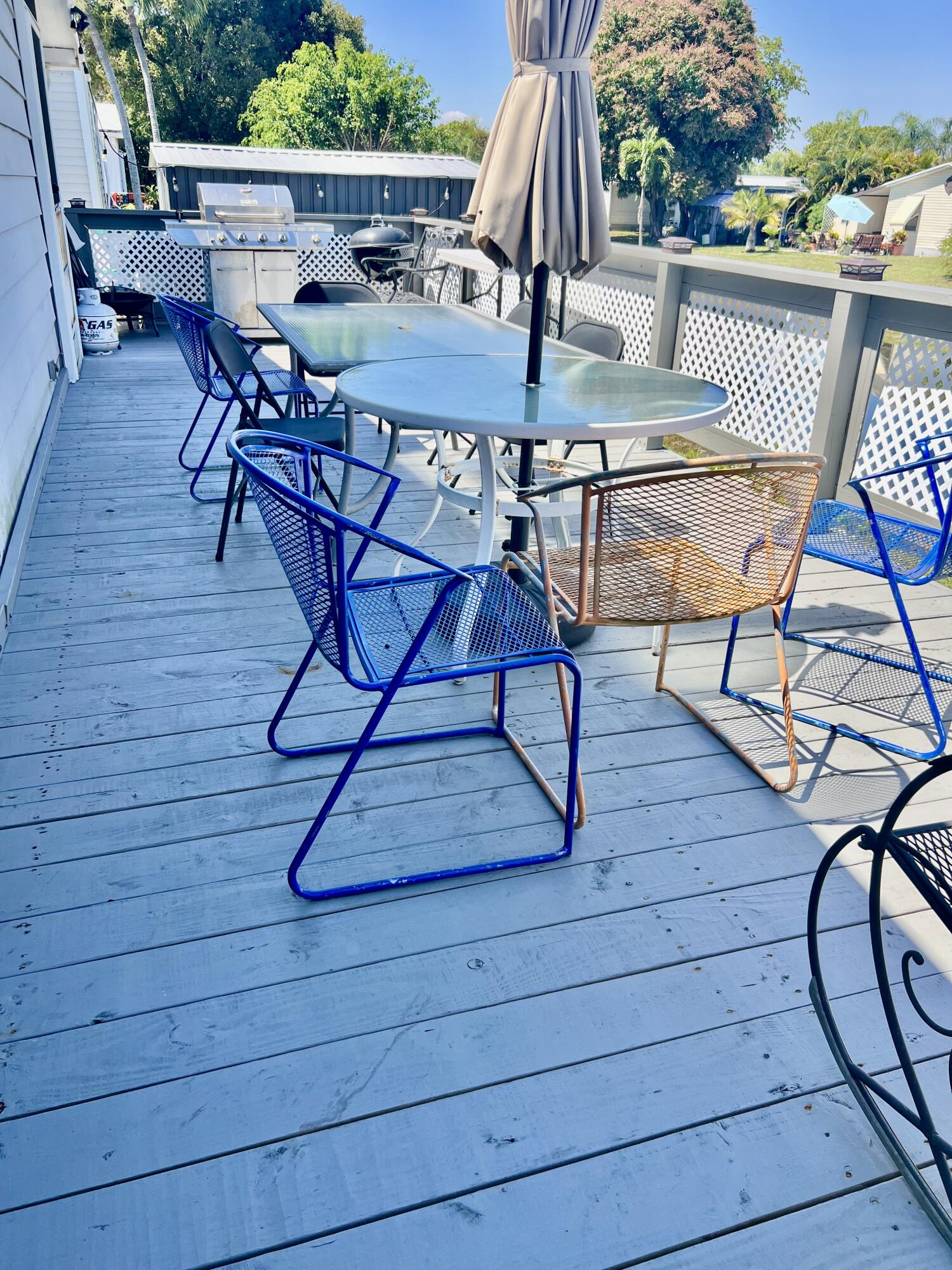 TALLOWWOOD ISLE - Residential