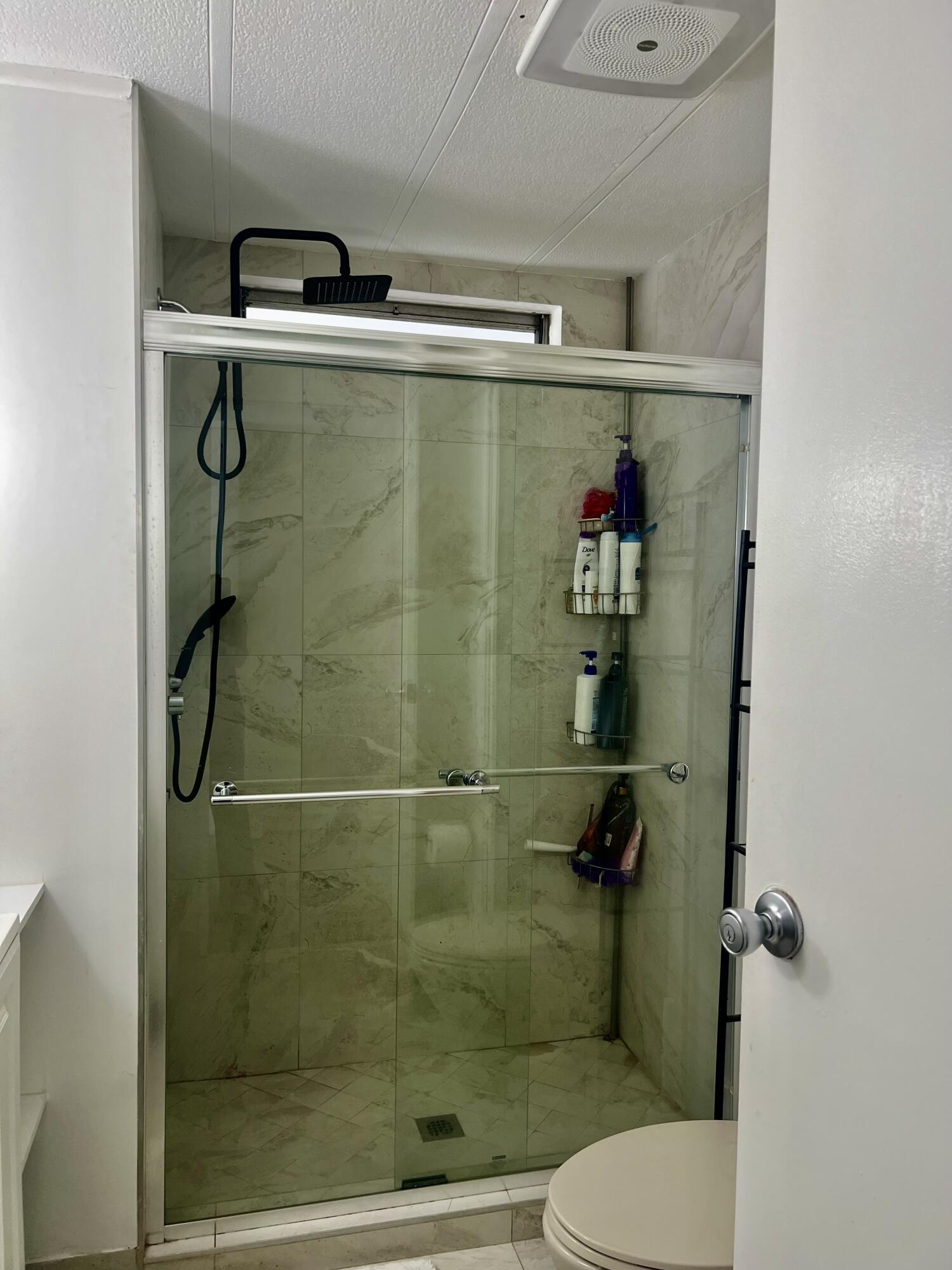 TALLOWWOOD ISLE - Residential