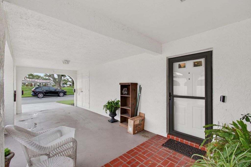 Photo of 5707 Parkwalk Circle E, Boynton Beach, FL 33472 (MLS # R11103356)