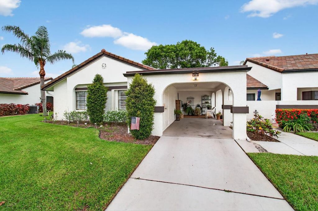 Photo of 5707 Parkwalk Circle E, Boynton Beach, FL 33472 (MLS # R11103356)
