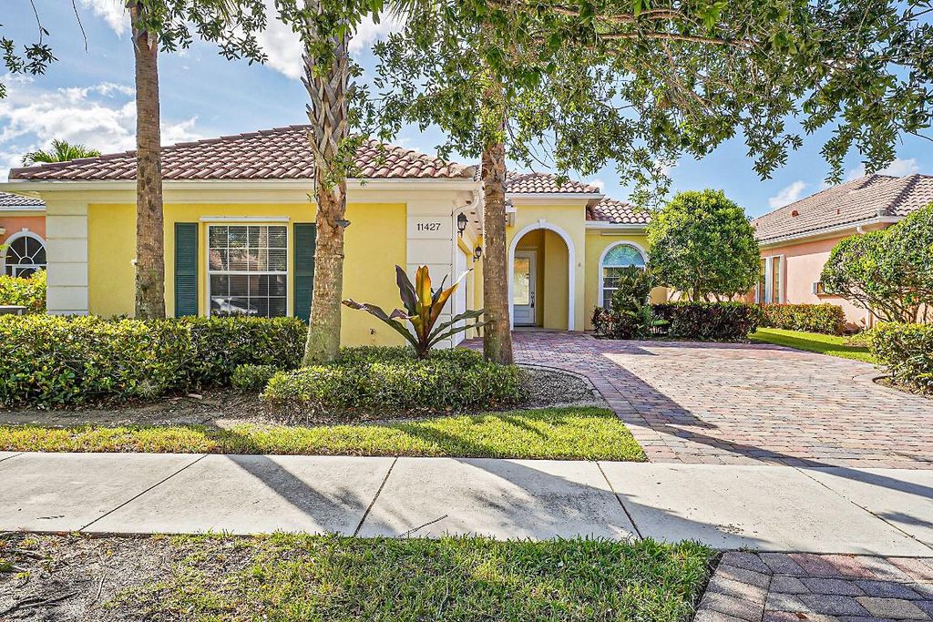 Photo of 11427 SW Rockingham Drive, Port Saint Lucie, FL 34987 (MLS # R10947336)