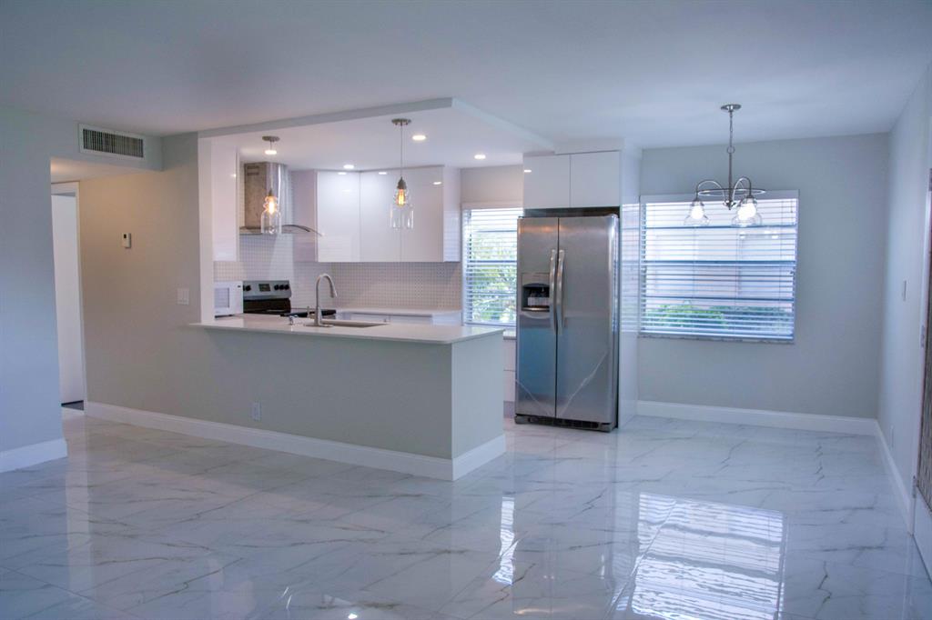 KINGS POINT FLANDERS CONDOS - Residential