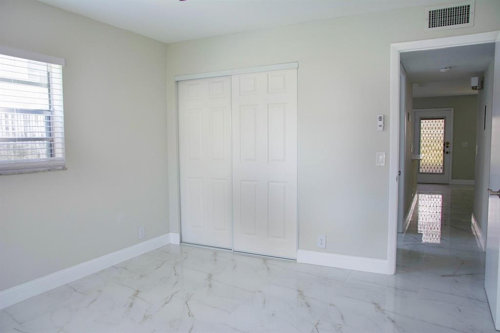 KINGS POINT FLANDERS CONDOS - Residential