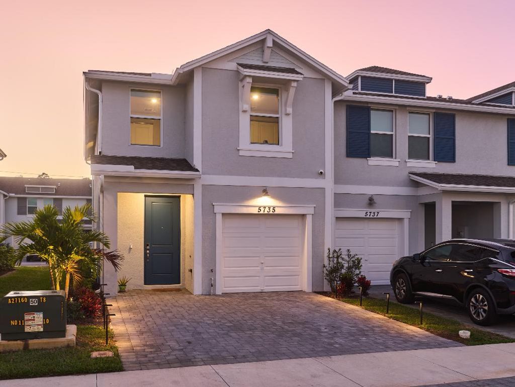 Photo of 5735 SE Edgewater Circle, Stuart, FL 34997 (MLS # R11156925)