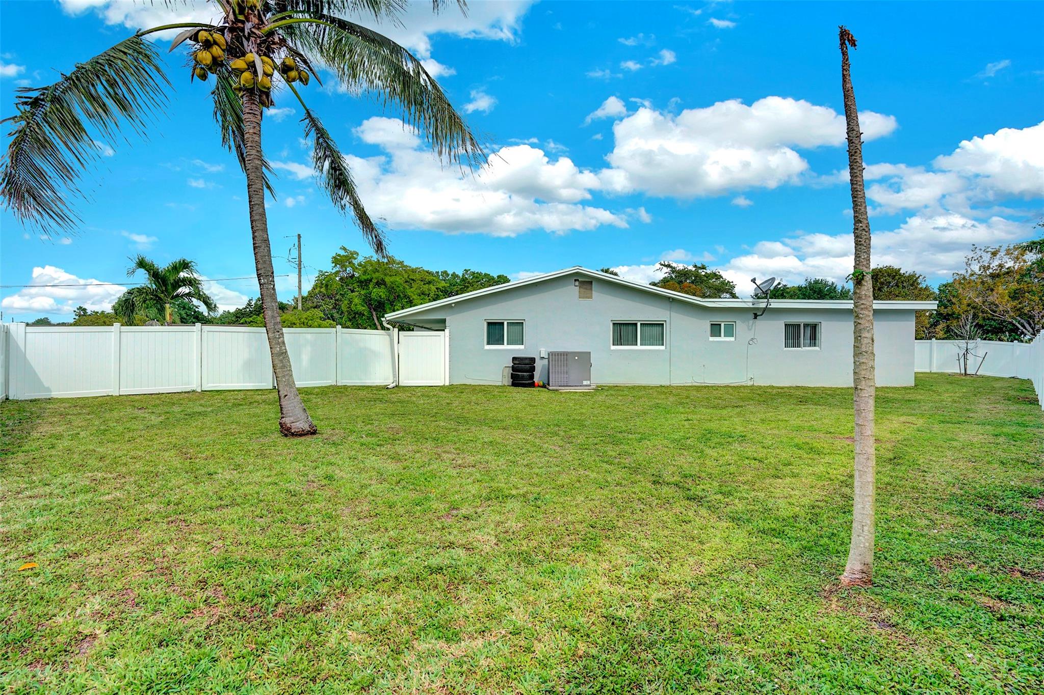 PLANTATION ISLES SEC 3 - Residential