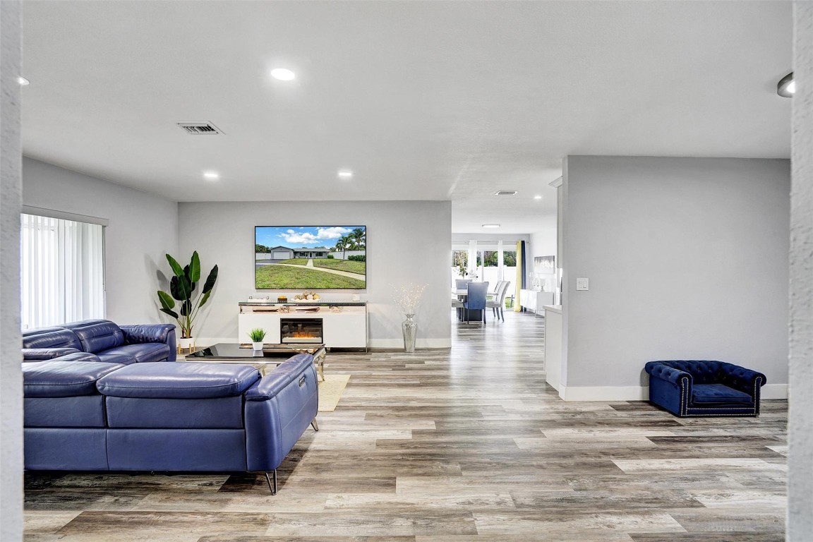 PLANTATION ISLES SEC 3 - Residential