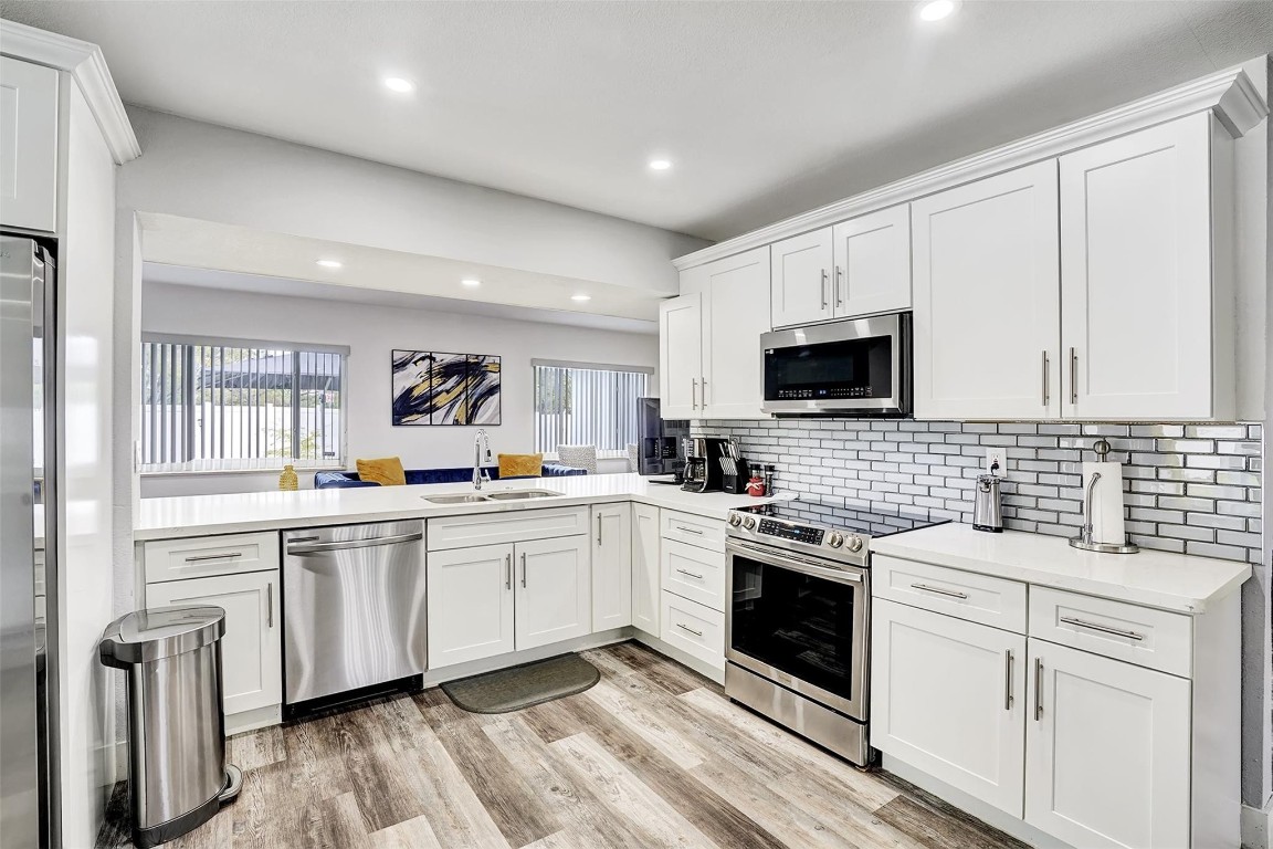 PLANTATION ISLES SEC 3 - Residential