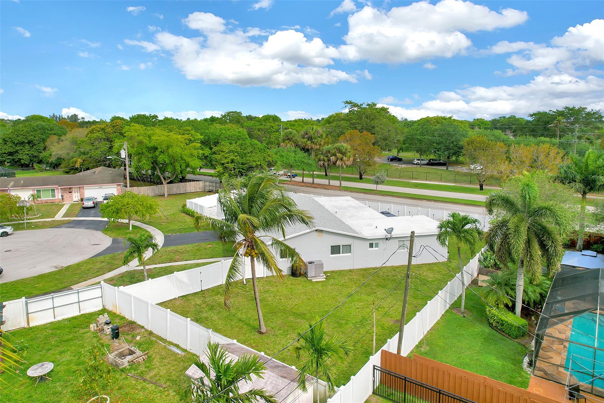 PLANTATION ISLES SEC 3 - Residential
