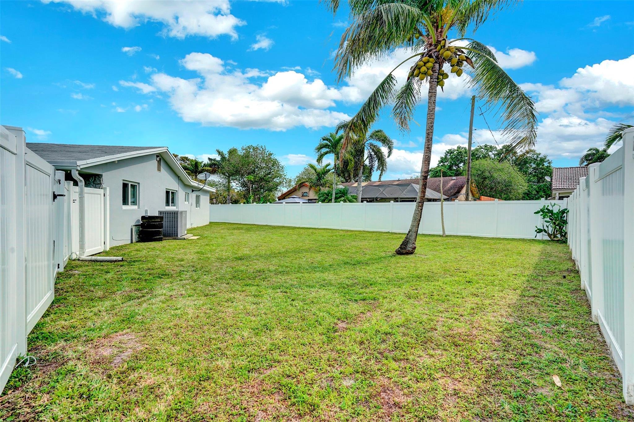 PLANTATION ISLES SEC 3 - Residential