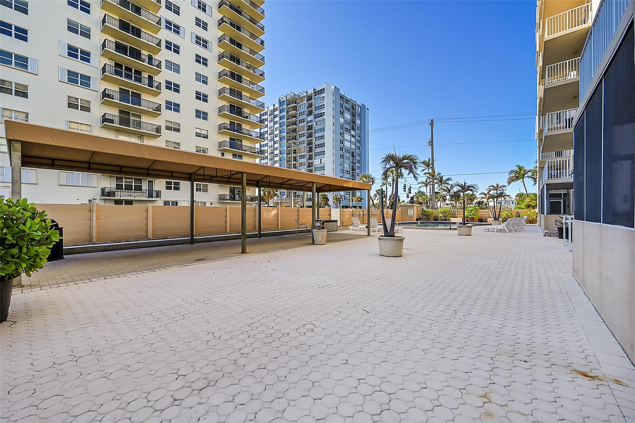 STRATFORD TOWERS CONDO - Residential Lease