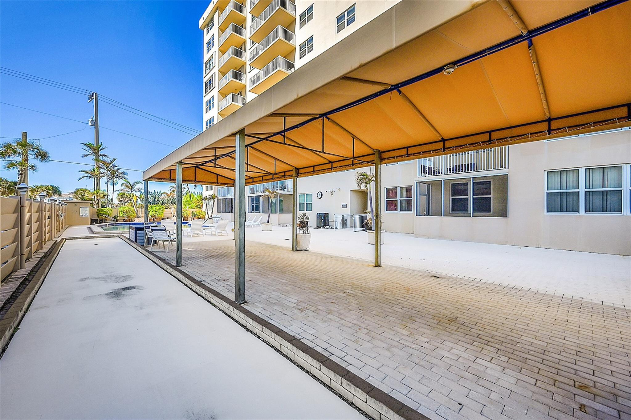 STRATFORD TOWERS CONDO - Residential Lease