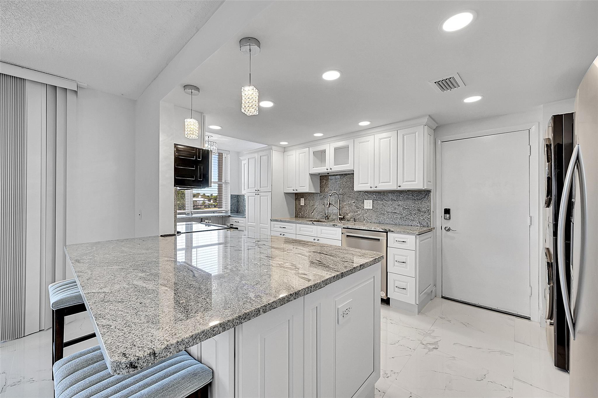 STRATFORD TOWERS CONDO - Residential Lease