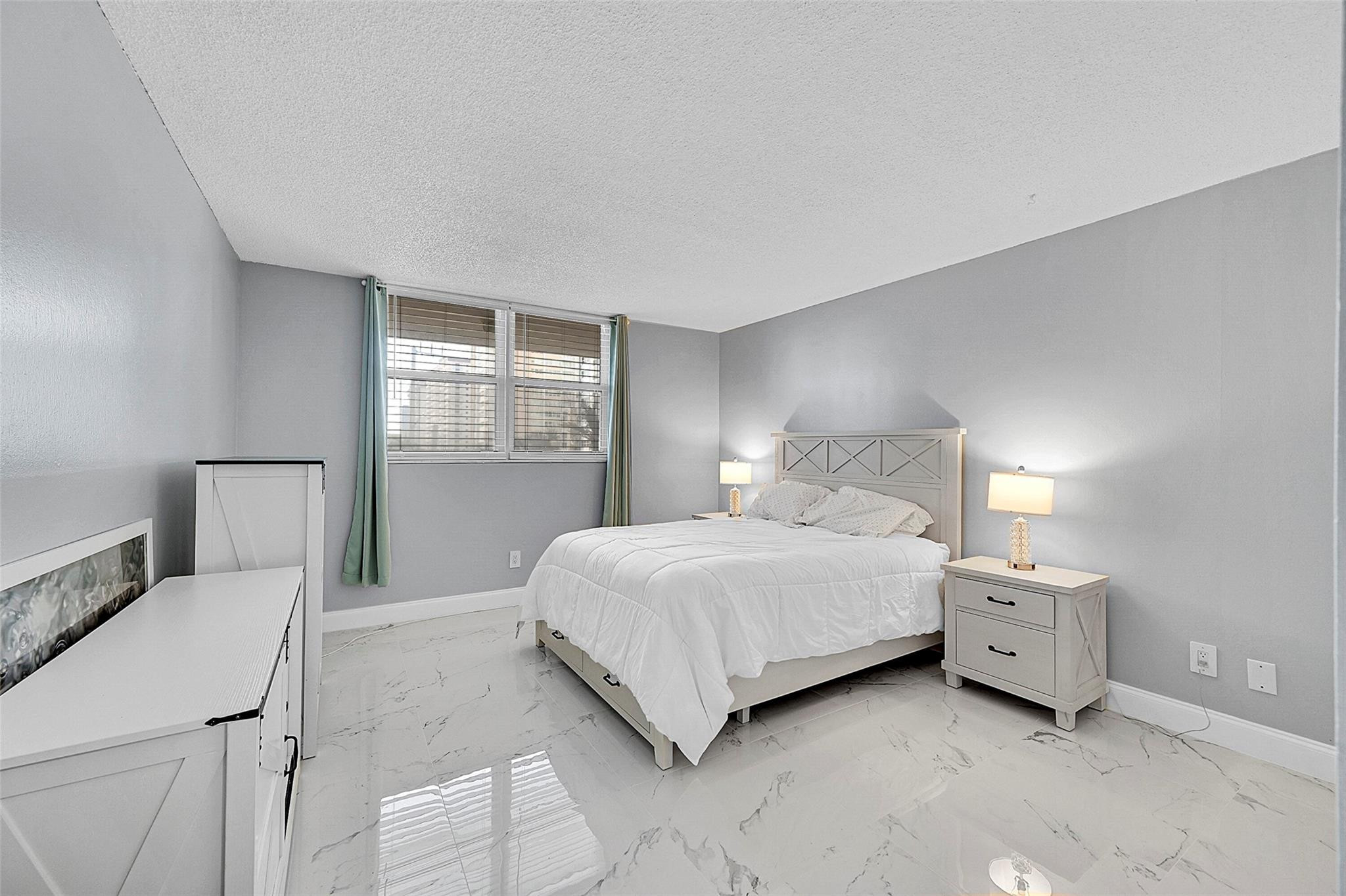 STRATFORD TOWERS CONDO - Residential Lease