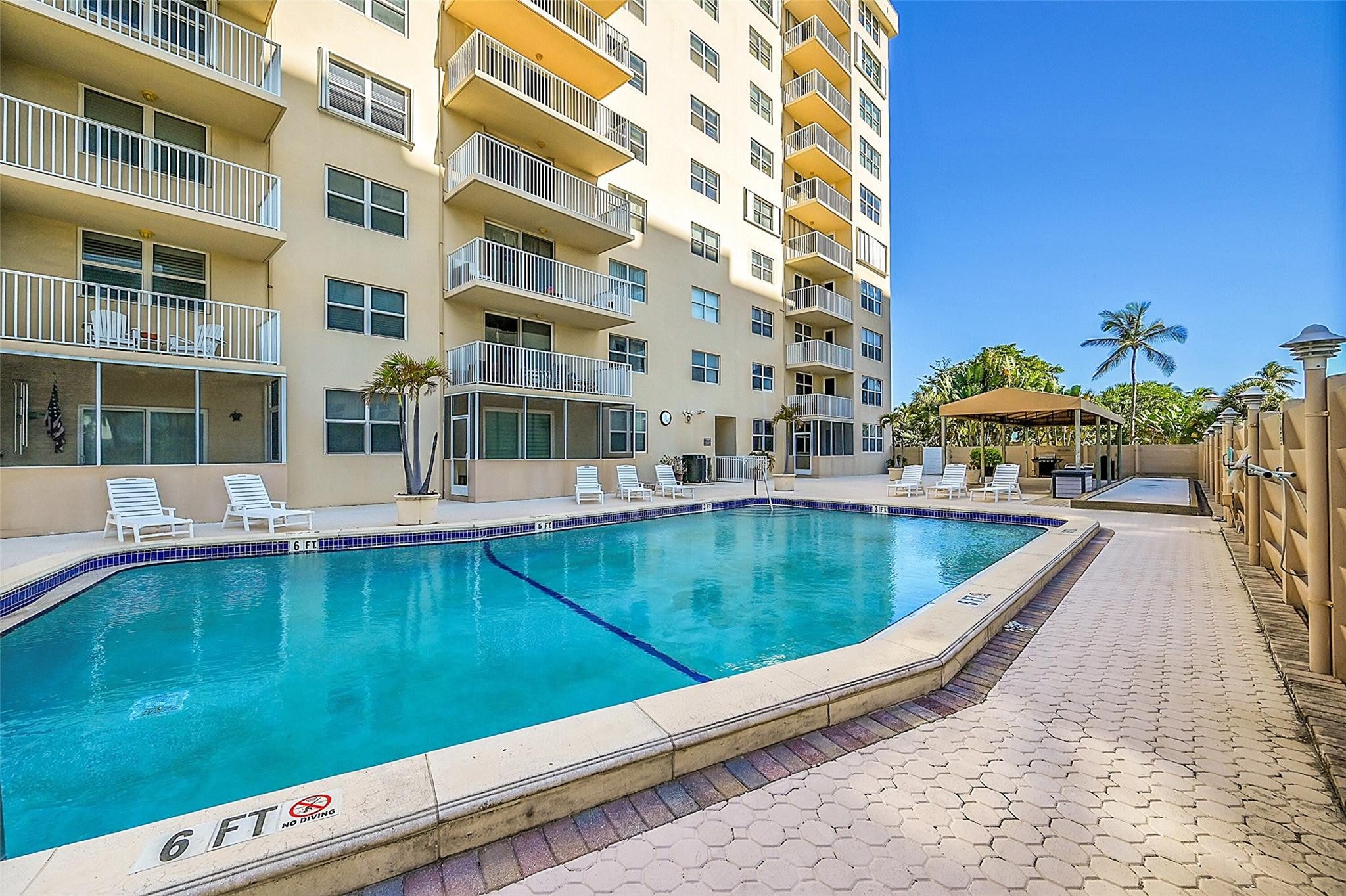 STRATFORD TOWERS CONDO - Residential Lease