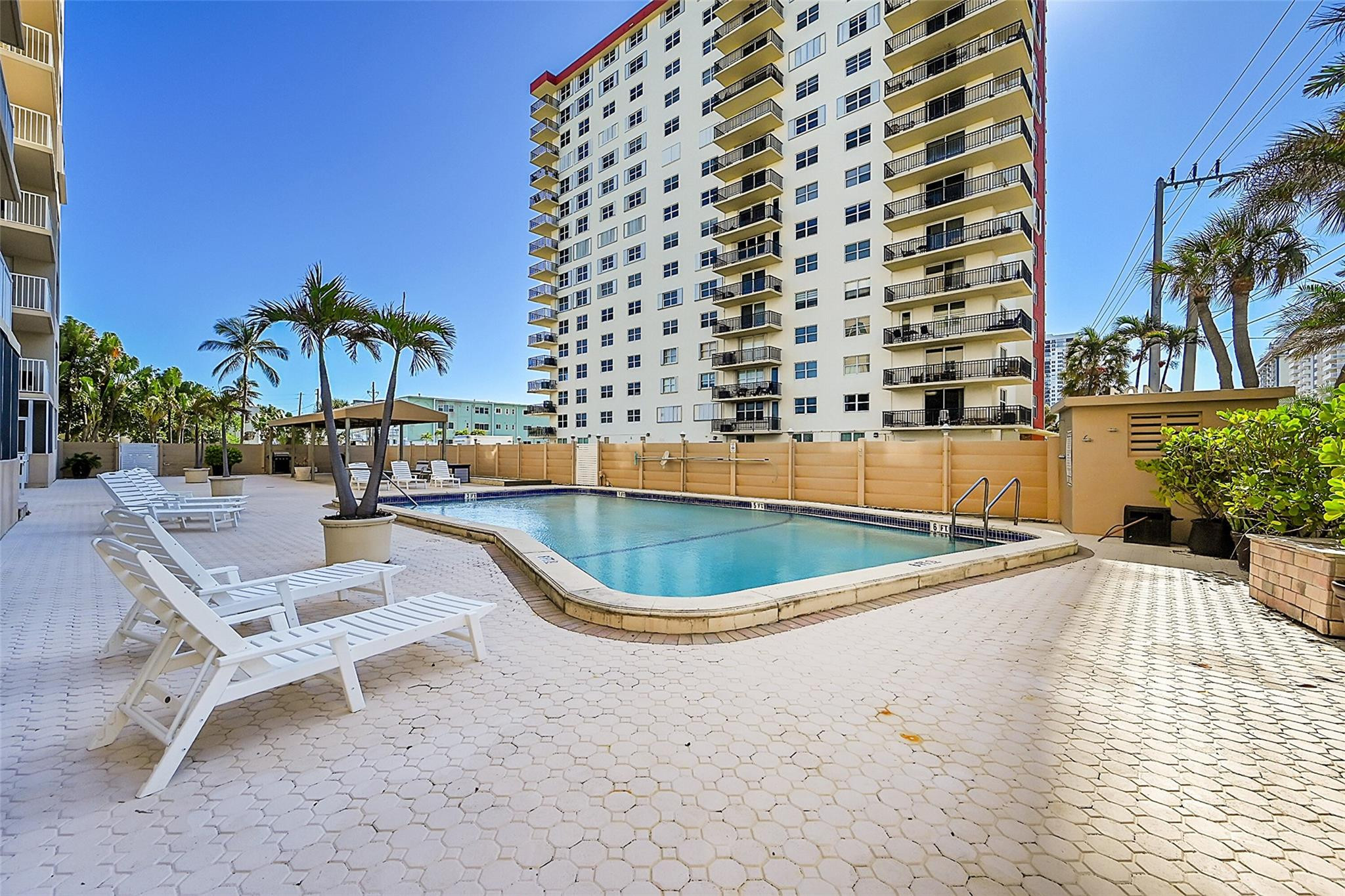 STRATFORD TOWERS CONDO - Residential Lease