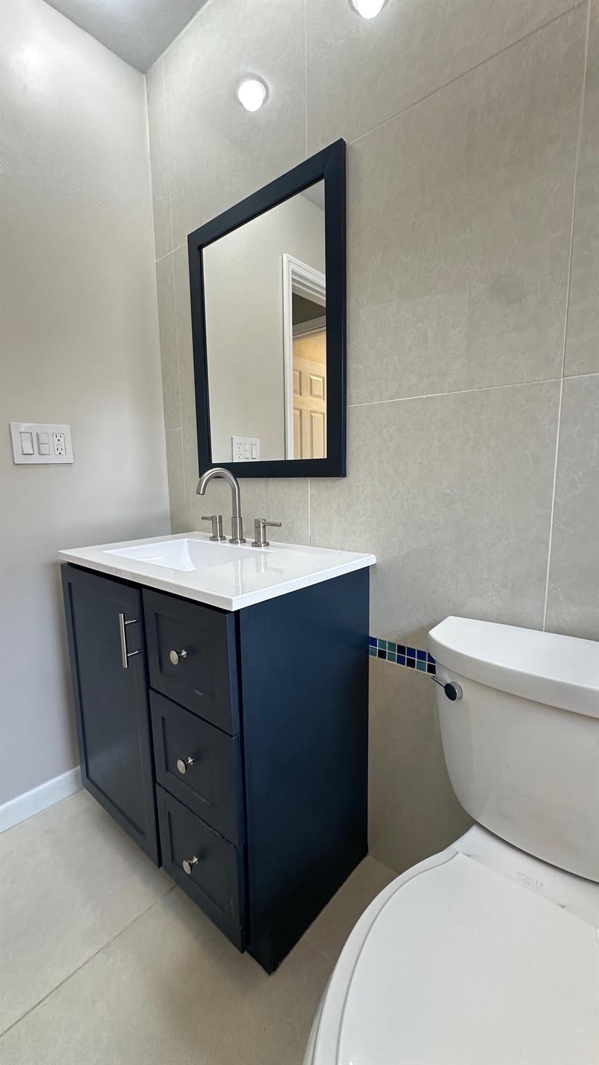 Woodland Villas 73-34 B - Residential Lease