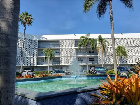 875 NE 195 St Unit 111, Miami, FL MLS: F10497840