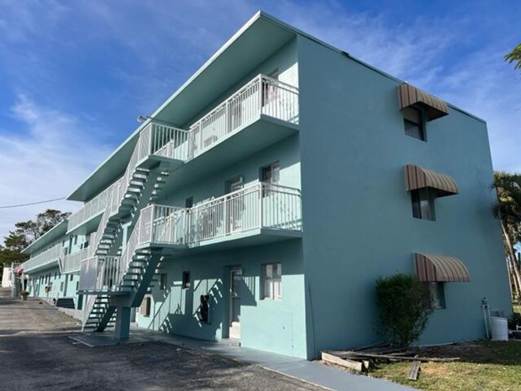 Photo of 601 S Indian River Dr #15, Fort Pierce, FL 34950 (MLS # R10936284)