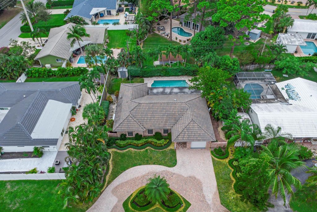 Photo of 133 NW 10th Avenue, Boca Raton, FL 33486 (MLS # R11039296)