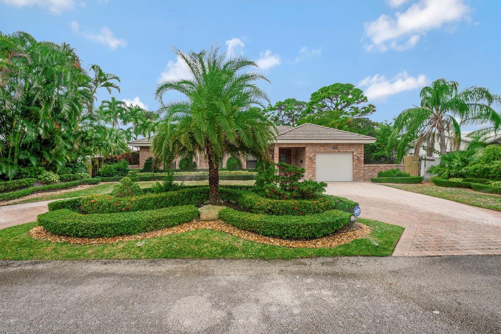 Photo of 133 NW 10th Avenue, Boca Raton, FL 33486 (MLS # R11039296)