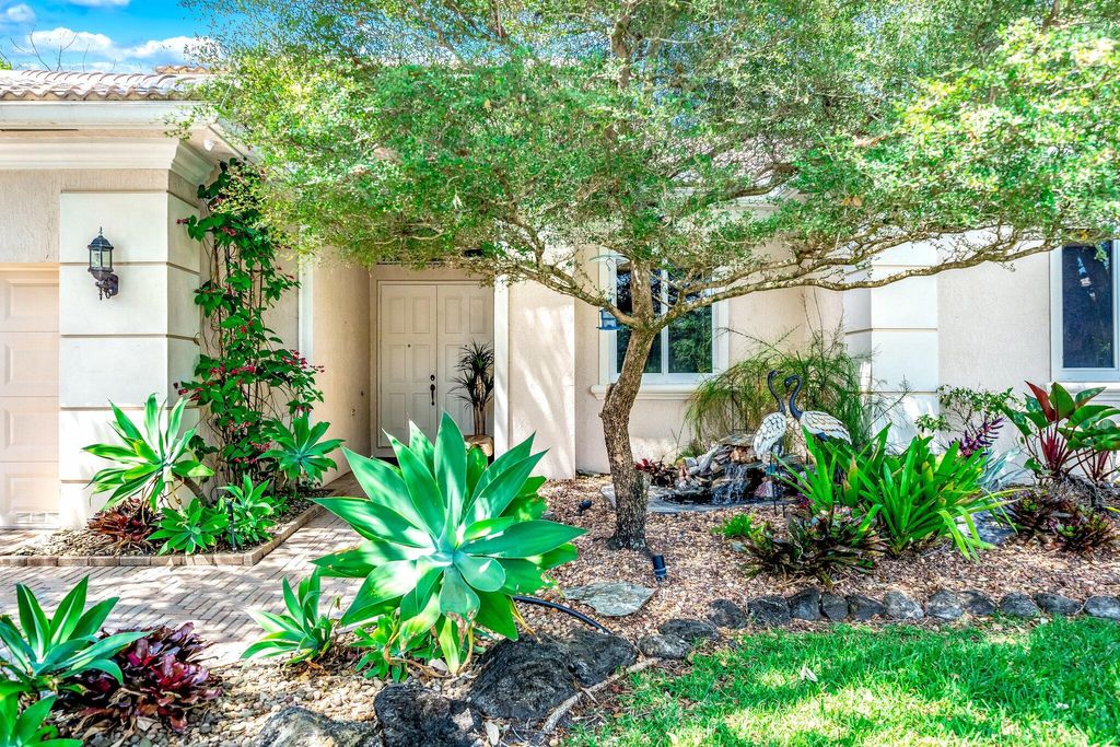 Photo of 19205 SW 66th Street, Pembroke Pines, FL 33332 (MLS # R10981723)